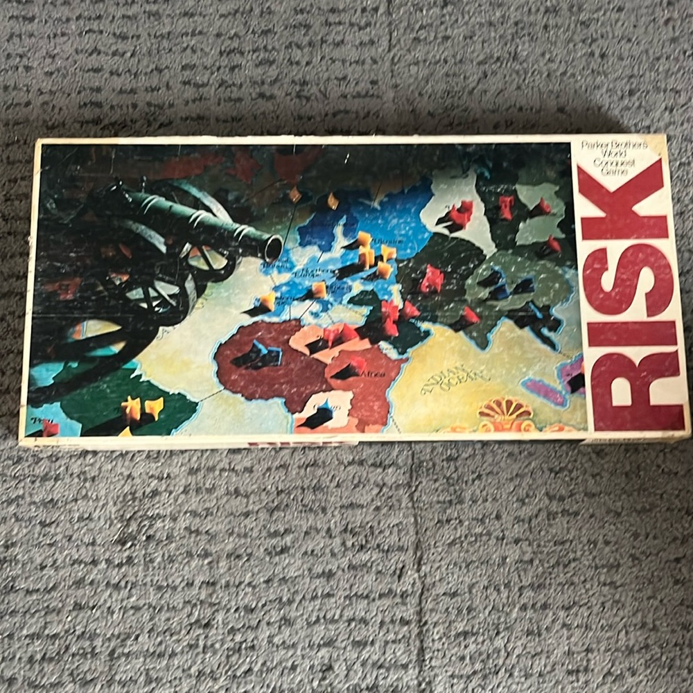 Vintage 1975 Parker Brothers Risk: World Conquest Board Game